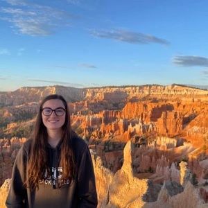 Meet your Posher, Olivia